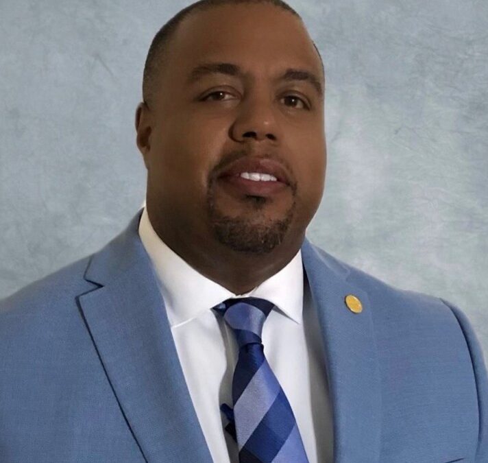 Lone Star: Cesar Garcia, Kemah’s City Administrator