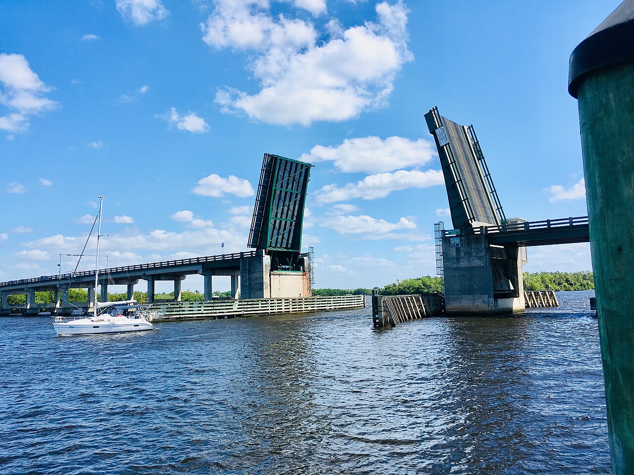 1280px-Wilson_Pigott_Bridge_open The Wilson Pigott bridge in Florida.