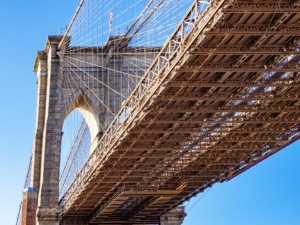 Brooklyn Bridge 300x225 U.S. catching up on overdue bridge construction, repairs