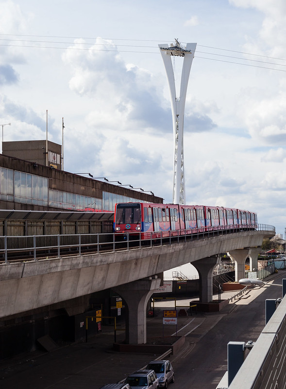 London light rail gondola lines Committee considers rail, gondola systems for Aspen airport