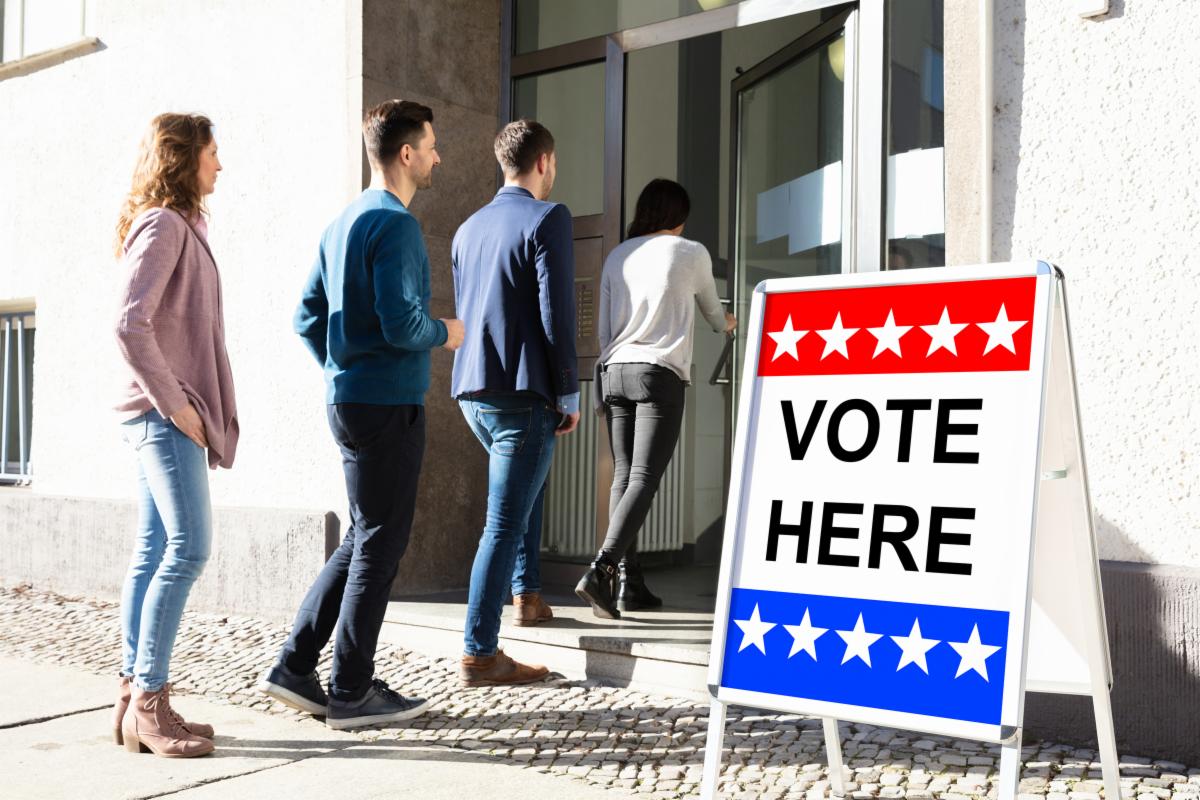 polling site line voters Texans to vote on constitutional amendments starting October 21