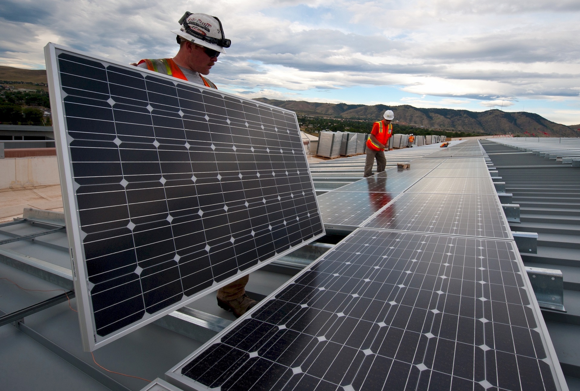 solar panels Renewable energy projects – escalating quickly to create huge marketplace