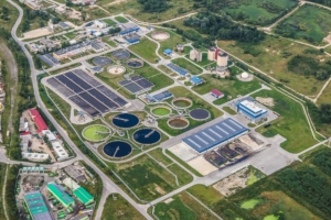 wastewater treatment plant 300x200 Wastewater projects can rarely be delayed; contracting opportunities are abundant